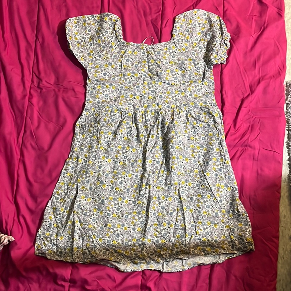 Girls dress